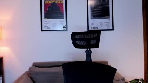 Jack J online show from October 25, 2025, 10:34 am