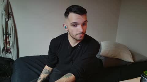 Snapshot of jackdesfeux chatting on February 25, 2025, 8:51 pm Jack online show from February 25, 2025, 8:51 pm