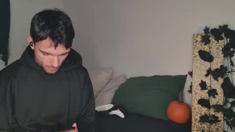 Snapshot of jackdesfeux chatting on October 31, 2025, 11:28 pm Jack online show from October 31, 2025, 11:28 pm