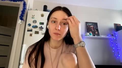 Alice online show from December 14, 2025, 7:58 am