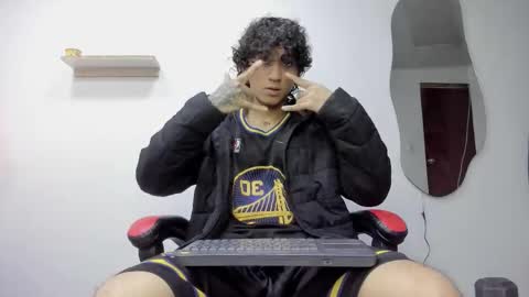 Jackes Taylor online show from October 19, 2025, 4:57 am