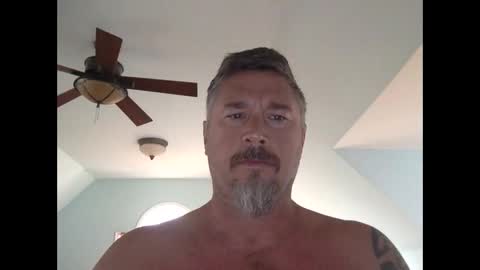 jackhammerhead online show from November 12, 2025, 1:44 pm