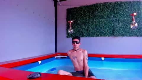 jackk_8 online show from September 11, 2025, 7:47 pm