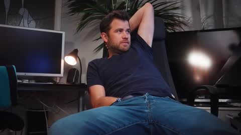 Snapshot of jackoffdude85 chatting on November 12, 2025, 4:57 am Colten Carter online show from November 12, 2025, 4:57 am