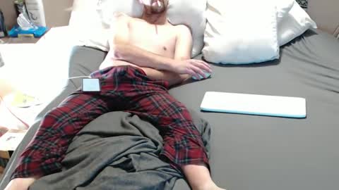 Snapshot of jacksonmale1974 chatting on December 6, 2024, 2:13 am funtimes49203 online show from December 6, 2024, 2:13 am