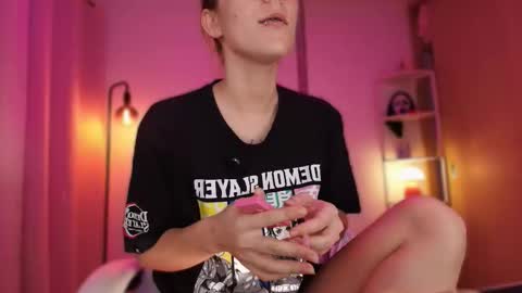 Linda Sofia help me get to 100 thumbs up online show from January 11, 2026, 4:17 am