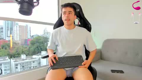 JACOB FERRER online show from March 18, 2026, 6:55 pm