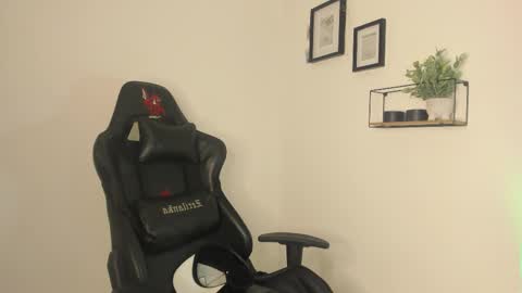 jacobb116 online show from February 19, 2025, 2:23 am