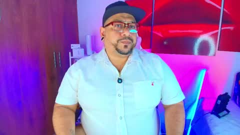 Snapshot of jacoob_woods chatting on September 18, 2025, 3:47 pm daddy sir master bear online show from September 18, 2025, 3:47 pm