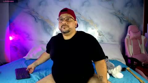 Snapshot of jacoob_woods chatting on April 17, 2026, 11:13 am daddy sir master bear online show from April 17, 2026, 11:13 am