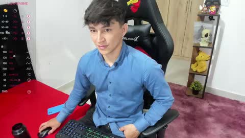 Snapshot of jacques_cardiet chatting on December 6, 2024, 2:17 pm jacobo online show from December 6, 2024, 2:17 pm