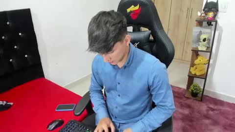 Snapshot of jacques_cardiet chatting on December 6, 2024, 5:22 pm jacobo online show from December 6, 2024, 5:22 pm