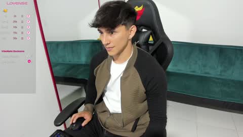 Snapshot of jacques_cardiet chatting on December 27, 2024, 5:16 pm jacobo online show from December 27, 2024, 5:16 pm