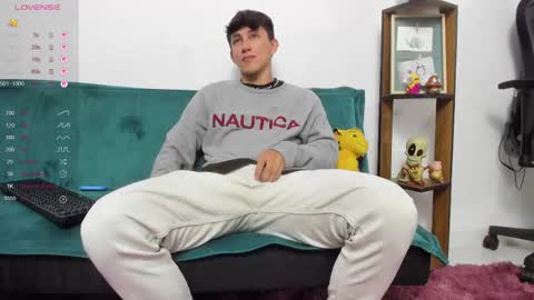 Snapshot of jacques_cardiet chatting on March 9, 2025, 7:59 pm jacobo online show from March 9, 2025, 7:59 pm