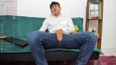 Snapshot of jacques_cardiet chatting on March 11, 2025, 10:53 pm jacobo online show from March 11, 2025, 10:53 pm
