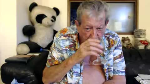 Snapshot of jacques_de_france chatting on May 25, 2026, 3:56 am Jacques online show from May 25, 2026, 3:56 am