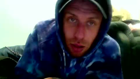 vincentlove online show from January 21, 2025, 8:52 am