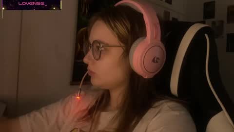 jacywinslat online show from October 10, 2025, 2:38 pm