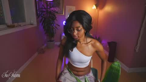 Snapshot of jada_valentine chatting on March 23, 2026, 12:03 am Jada online show from March 23, 2026, 12:03 am