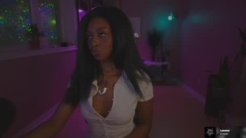 Snapshot of jada_valentine chatting on April 11, 2026, 6:18 am Jada online show from April 11, 2026, 6:18 am