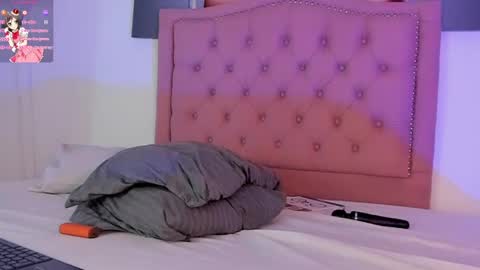 Jade  online show from January 29, 2025, 12:22 am