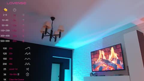 Jade online show from November 20, 2025, 2:28 pm