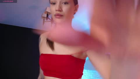 Jade online show from May 13, 2026, 10:34 am