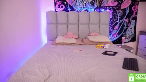   online show from April 11, 2026, 9:52 pm