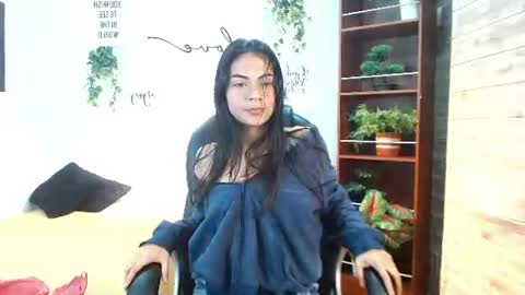 jade_aitana online show from June 29, 2026, 9:15 pm