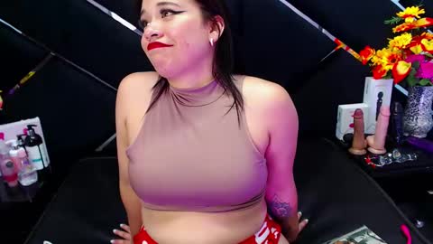 Jade online show from January 8, 2025, 8:27 am