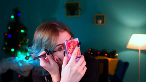 jade_castle online show from January 7, 2025, 4:50 am