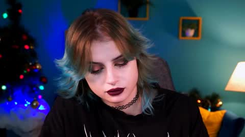 jade_castle online show from January 14, 2025, 5:08 am