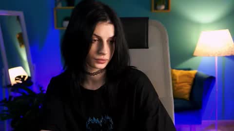 jade_castle online show from February 11, 2026, 4:56 pm