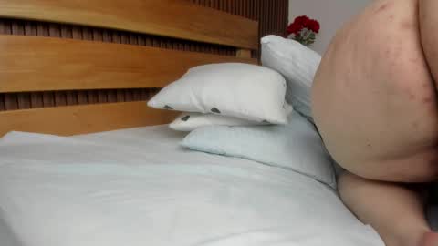 jade_cruz20 online show from January 15, 2025, 6:40 pm