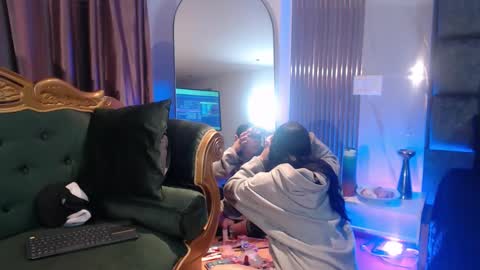 Sara online show from September 13, 2025, 12:27 pm