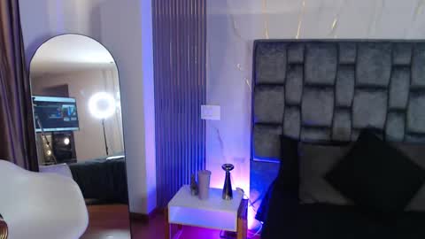 Sara online show from September 18, 2025, 12:07 pm