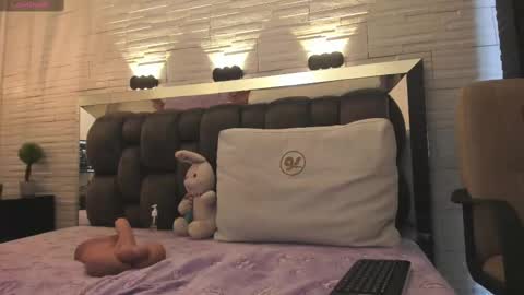 Snapshot of jade_heartt chatting on October 1, 2025, 8:04 pm JADE online show from October 1, 2025, 8:04 pm