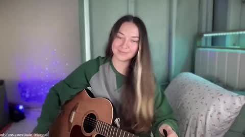 Jade Margot online show from November 18, 2025, 10:03 pm