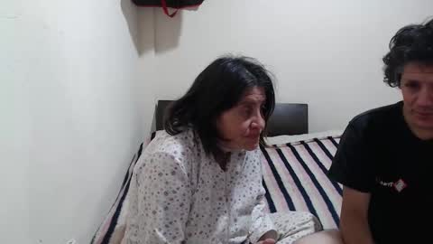 jade y noah online show from September 24, 2025, 11:46 am