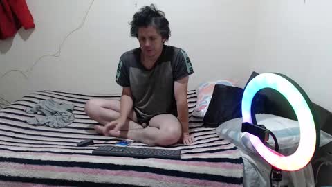 jade y noah online show from September 30, 2025, 11:15 am