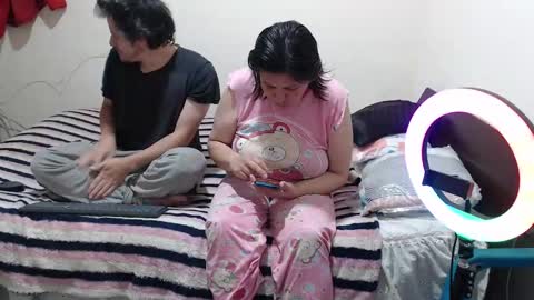 jade y noah online show from October 7, 2025, 11:40 am