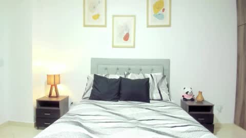 Jade smile online show from September 10, 2025, 3:01 pm