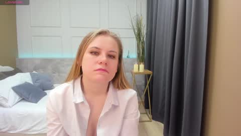 Snapshot of jade_soft chatting on February 1, 2025, 1:12 am Jade online show from February 1, 2025, 1:12 am