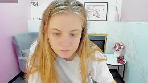 Snapshot of jade_soft chatting on February 2, 2025, 1:30 pm Jade online show from February 2, 2025, 1:30 pm