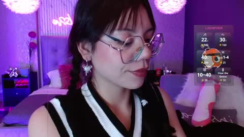 Snapshot of jade_storm_ chatting on April 20, 2026, 8:43 pm JADE online show from April 20, 2026, 8:43 pm