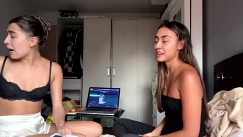 Jade online show from July 3, 2026, 10:49 pm