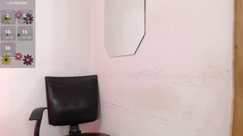 Jadeadamsxx online show from December 28, 2024, 11:05 pm