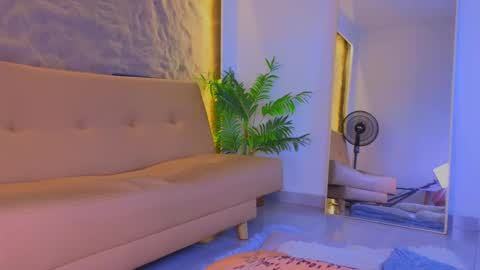 jadee__ online show from February 1, 2026, 3:27 am