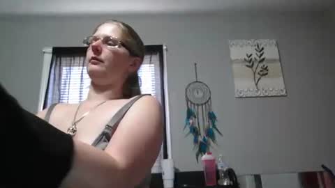 JadeLuv online show from February 16, 2026, 6:37 pm