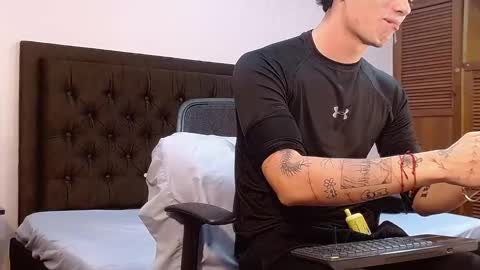 jaico_santos online show from September 15, 2025, 11:05 pm